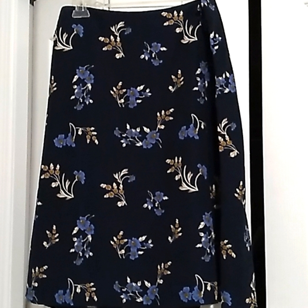 Anne Taylor Factory skirt